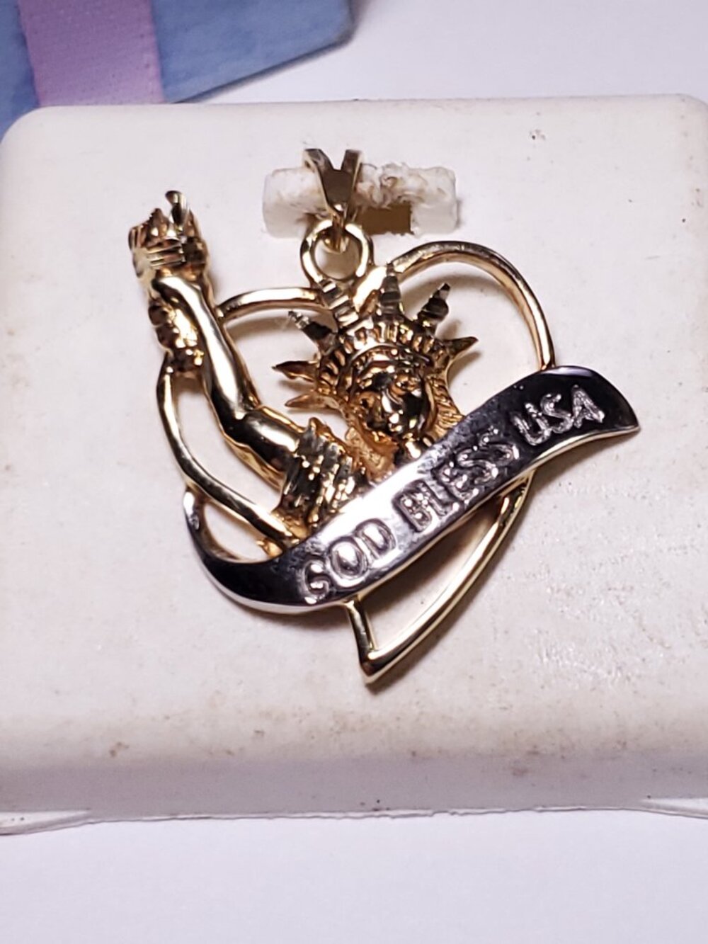 Estate "God Bless USA" ribbon Miss Liberty Heart 14Kt 2-Tone Gold Pendant #25160
